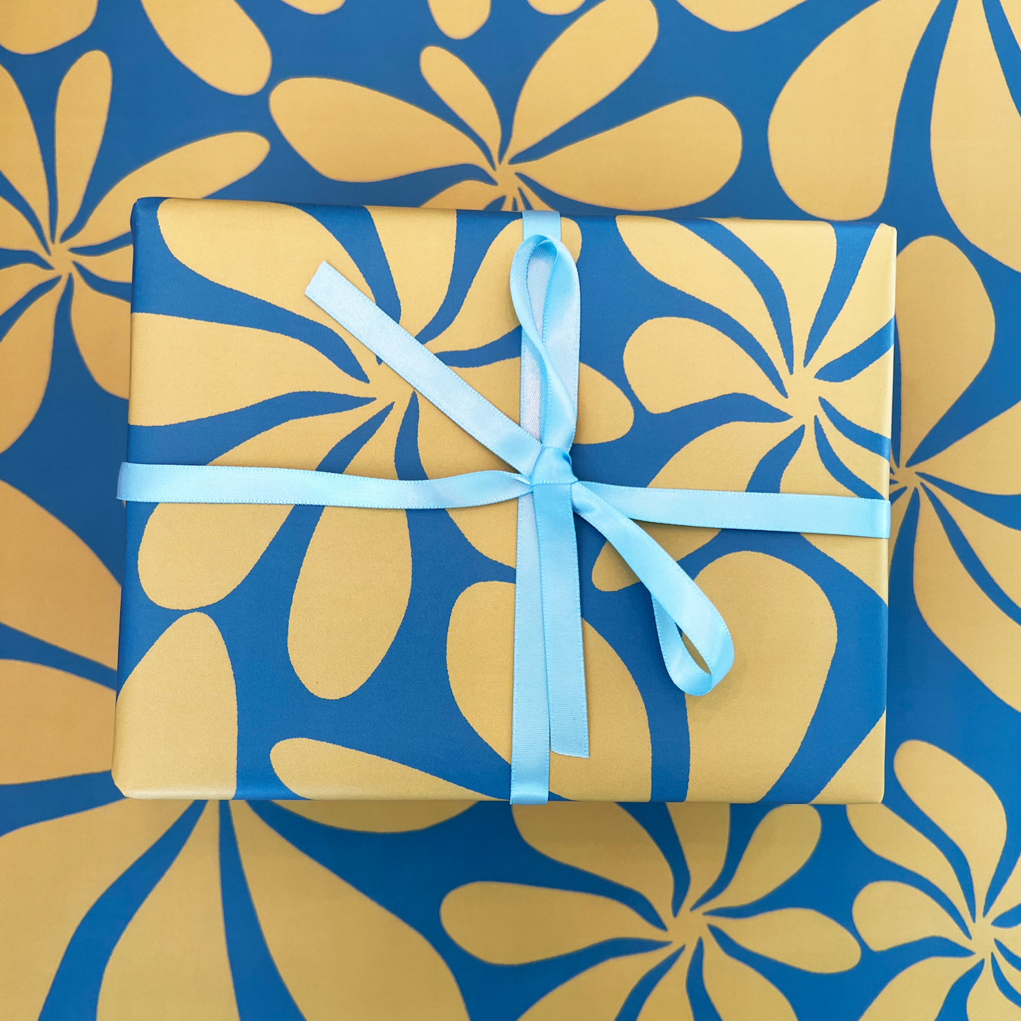 Groovy Flowers Gift Wrap